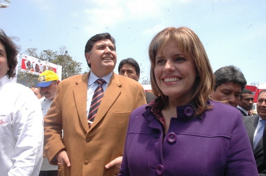 Alan García Pérez y Mercedes Araoz
