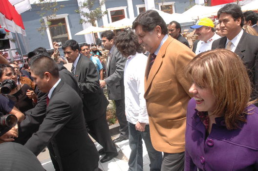 Alan García Pérez y Mercedes Araoz