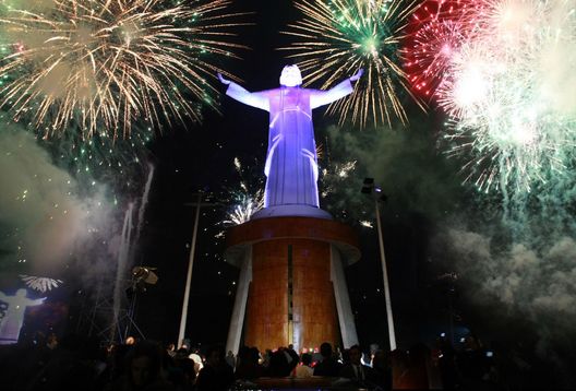 Inauguración del Cristo del Pacifico, en el Morro Solar en Chorrillos
