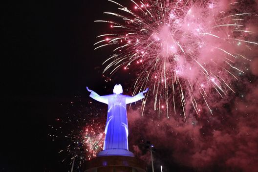 Inauguración del Cristo del Pacifico, en el Morro Solar en Chorrillos