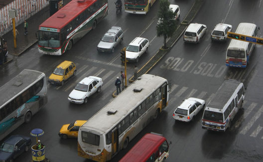 LLuvias en lima cada dia son mas fuertes avenida abancay