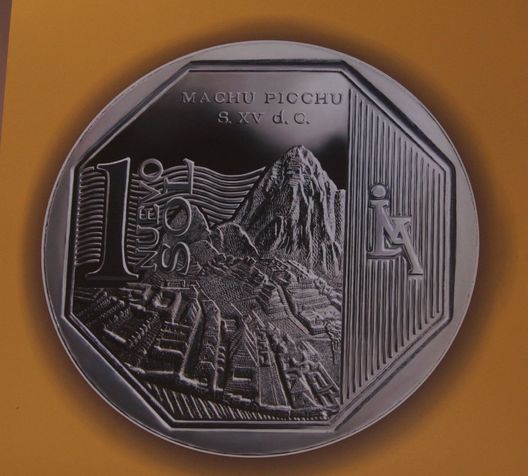 Nueva Moneda de un Sol con imagen alusiva a Machu Picchu