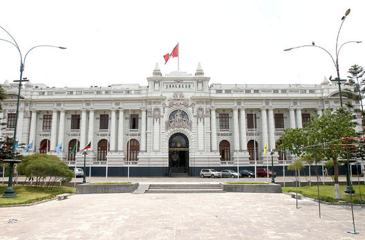 Frontis del Congreso de la Republica