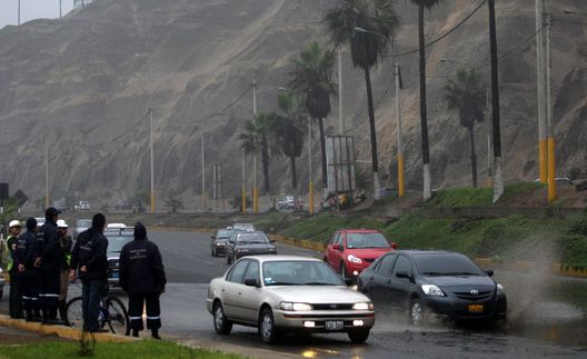 oleaje anómalo en la Costa Verde,