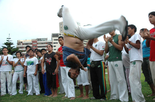 Capoeira,Danza y el arte brasilero en Miraflores