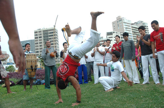 Capoeira,Danza y el arte brasilero en Miraflores