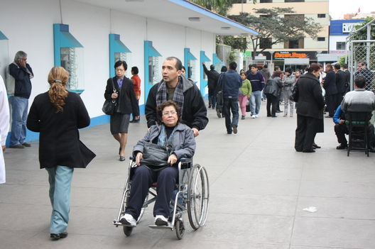 Pacientes y Enfermos en el Hospital Rebagliati