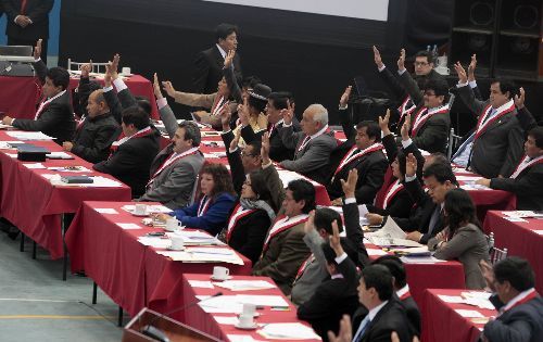 Pleno del Congreso en la Cuidad de Ica