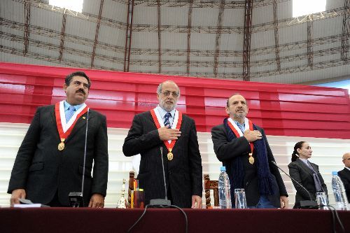 Pleno del Congreso en la Cuidad de Ica