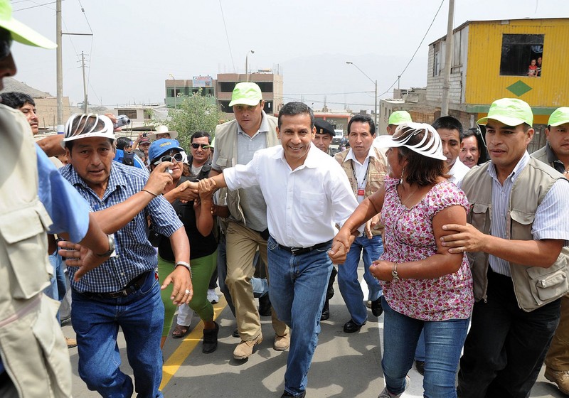 Ollanta Humala participó en ceremonia de entrega de pistas y veredas de calles internas en asentamiento humano en la zona M de Huaycán en Lima