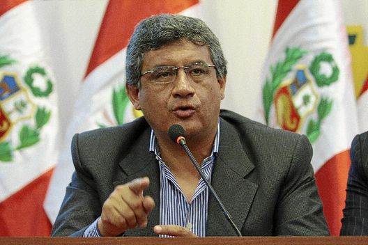 Juan Sheput en conferencia ala prensa