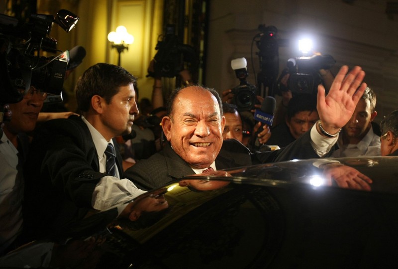 Ministro del Interior, Daniel Lozada, dirigiéndose a la representación nacional en el Pleno del Congreso de la República