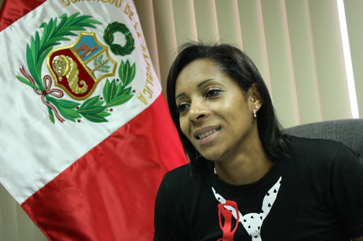 La congresista  Leyla Chihuan en su despacho