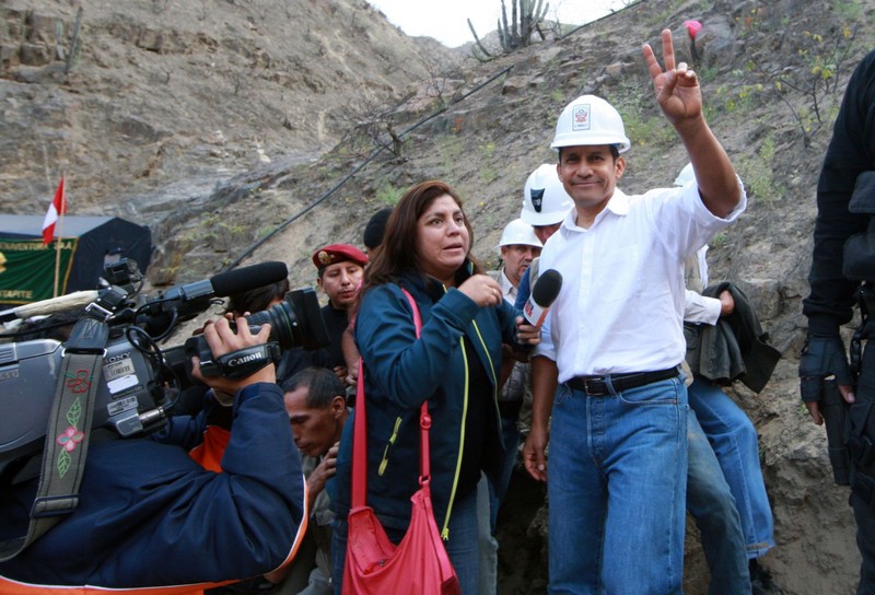 Ollanta Humala participó en el rescate de los trabajadores mineros de la mina Cabeza de negro en Ica