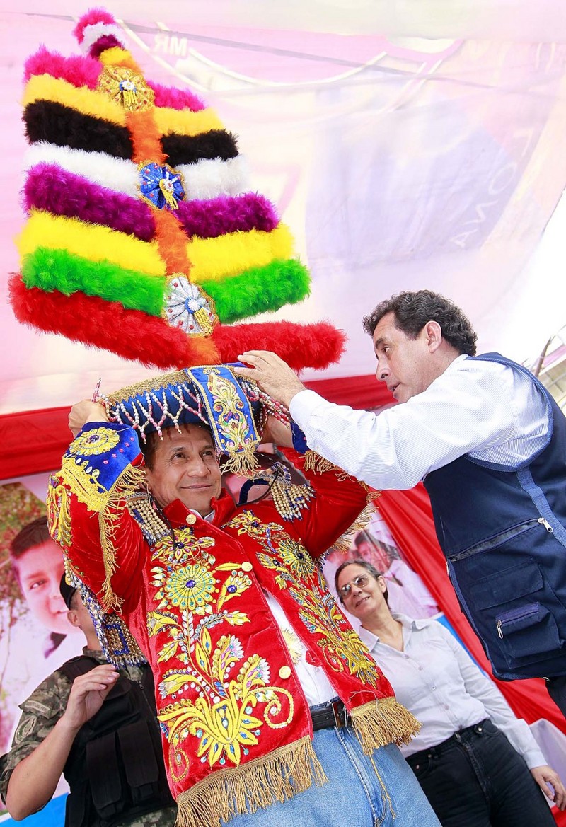 Ollanta Humala, acompañado de la Primera Dama Nadine Heredia, lanzó en Huánuco el programa Te Veo Bien