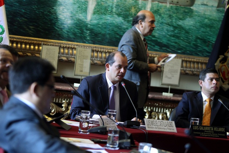 Ministro de Economía, Miguel Castillo Rubio, informa en el Congreso de la República sobre los avances en su cartera