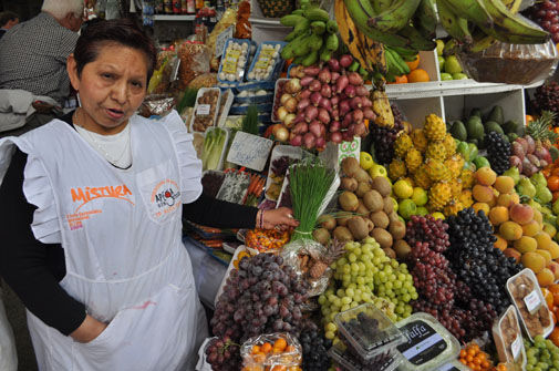 Frutas Peruanas en el Mercado Central de Lima