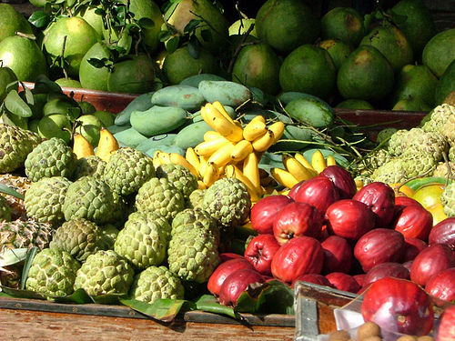 Frutas Peruanas en el Mercado Central de Lima