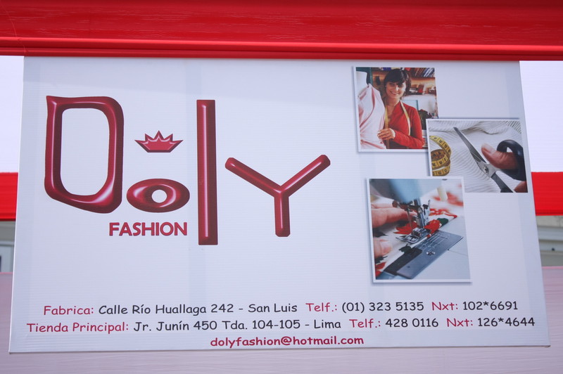 Empresa de ropa para damas DOLY Fashion S.A.C participo del V Congreso Nacional de Empresarios Conaco 2012 en el Congreso de la República