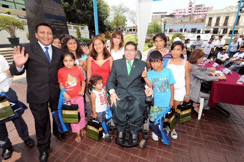 Congresista Michael Urtecho presidió evento por el Día de las Enfermedades Raras o Huérfanas en la plazuela Faustino Sánchez Carrión