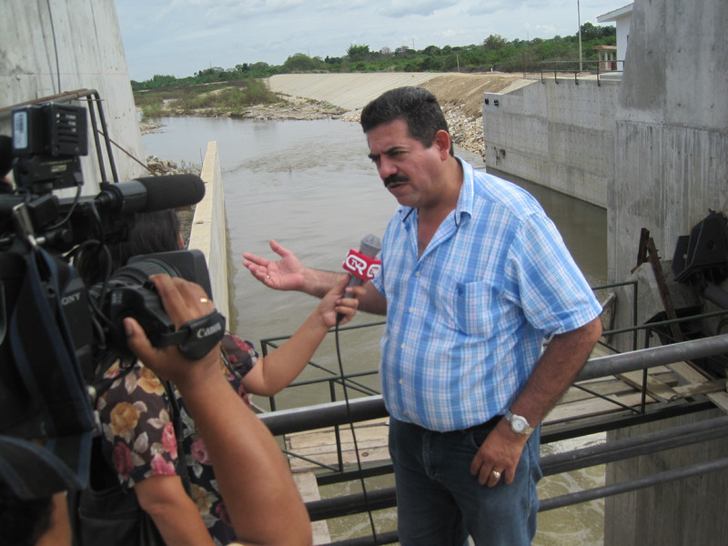 Vicepresidente del Congreso, Manuel Merino De Lama recorrió tramo de la carretera Papayal Matapalo en la provincia de Zarumilla