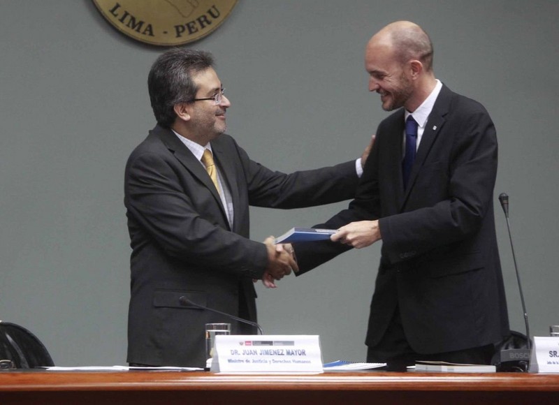 Ministro de Justicia, Juan Jiménez presentó manual didáctico sobre aplicaciones de beneficios penitenciarios