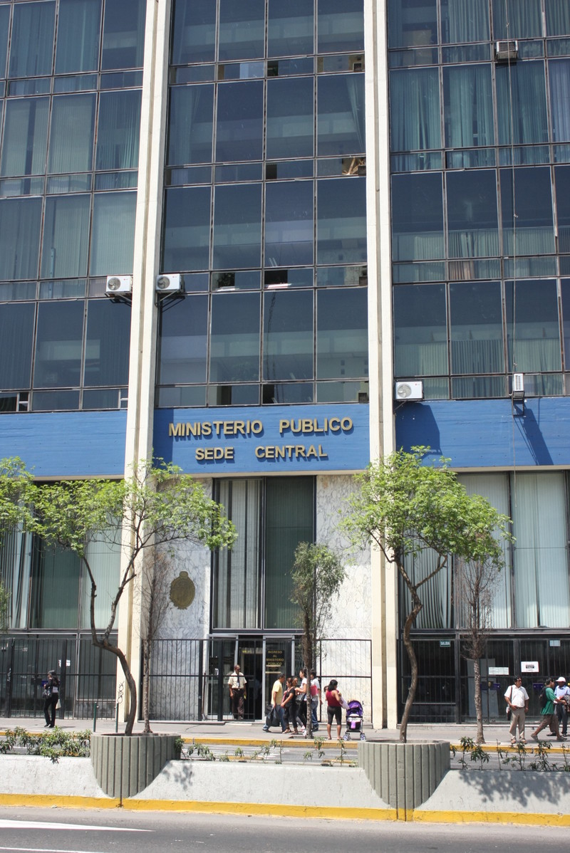 Imágenes del frontis de la sede Central del Ministerio Público