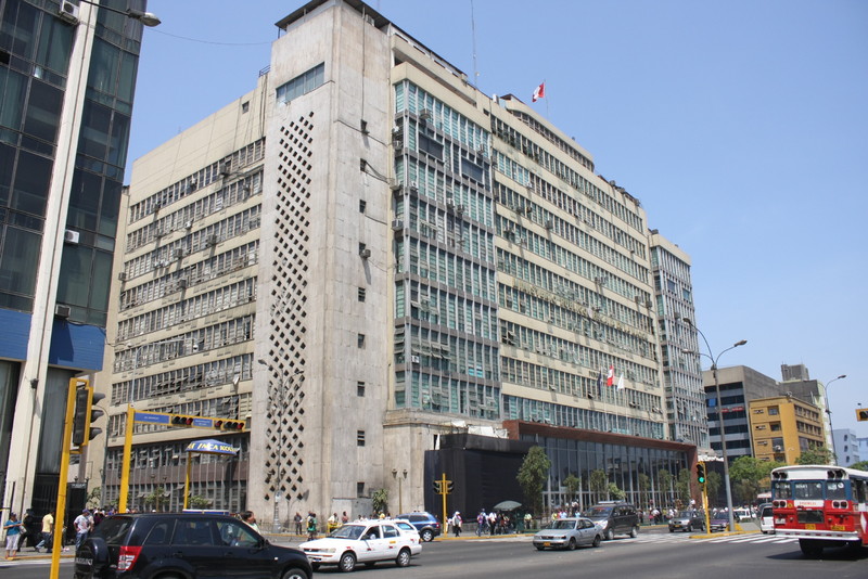 Frontis del Ministerio Público