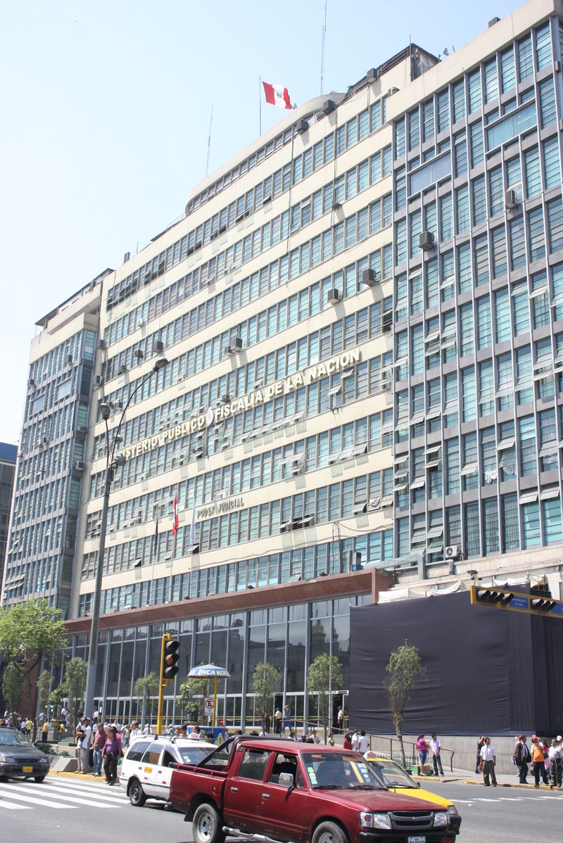 Frontis del Ministerio Público