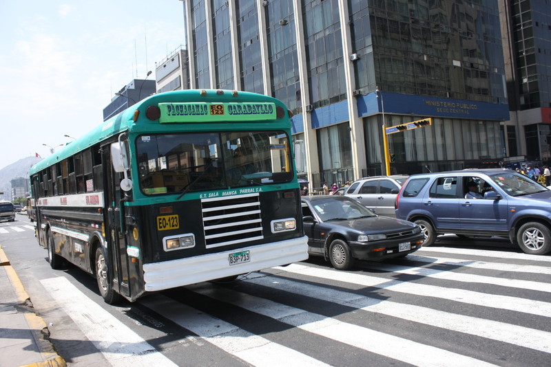 Plan de ordenamiento vehicular en la avenida Abancay
