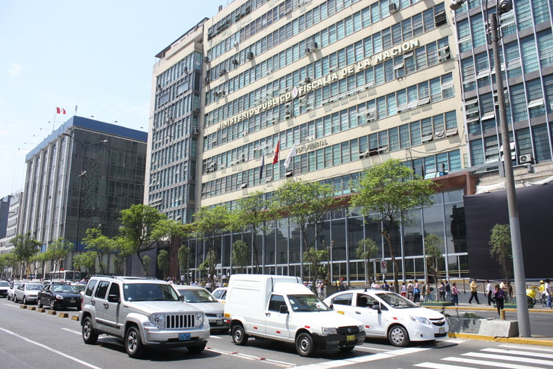 Plan de ordenamiento vehicular en la avenida Abancay