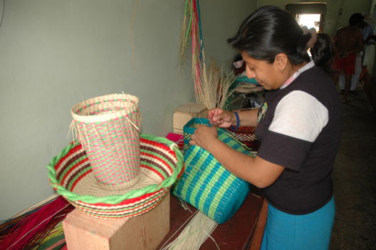 Artesanos peruanos, desde Piura para el Perú y el mundo