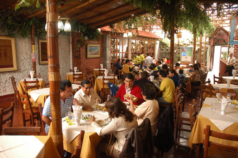 El restaurante Punta Arenas, un ambiente grato y acogedor para la familia