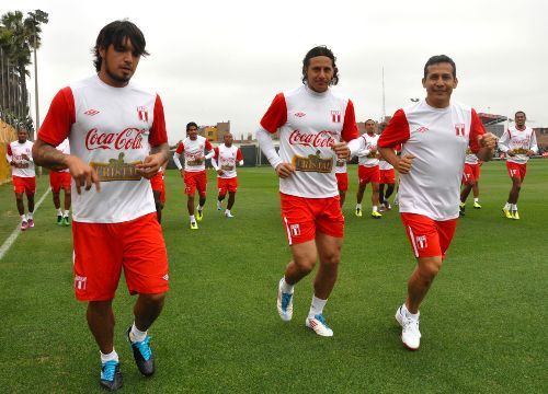 Presidente Ollanta Humala  visitó a la selección nacional de fútbol