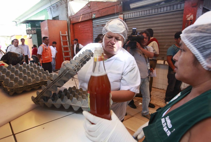 Inspeccionan medidas de seguridad y limpieza  en el mercado de Magdalena