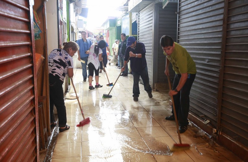 Inspeccionan medidas de seguridad y limpieza  en el mercado de Magdalena