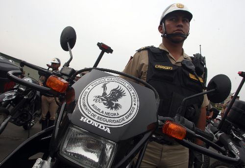 Policia Nacional del Perú y las donaciones de automoviles en el Ministerio del Interior