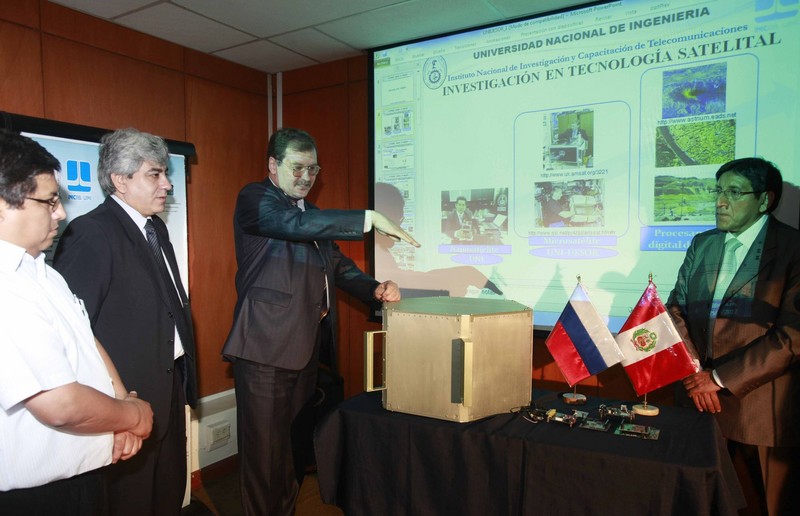 Primer microsatélite de Latinoamérica se construye en el Perú y será lanzado al espacio en 2013