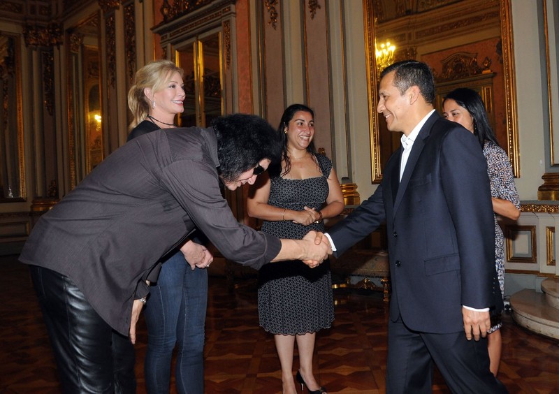 El presidente Ollanta Humala recibió la visita del artista de rock Gene Simmons, de la banda Kiss, y su esposa Shannon Tweed