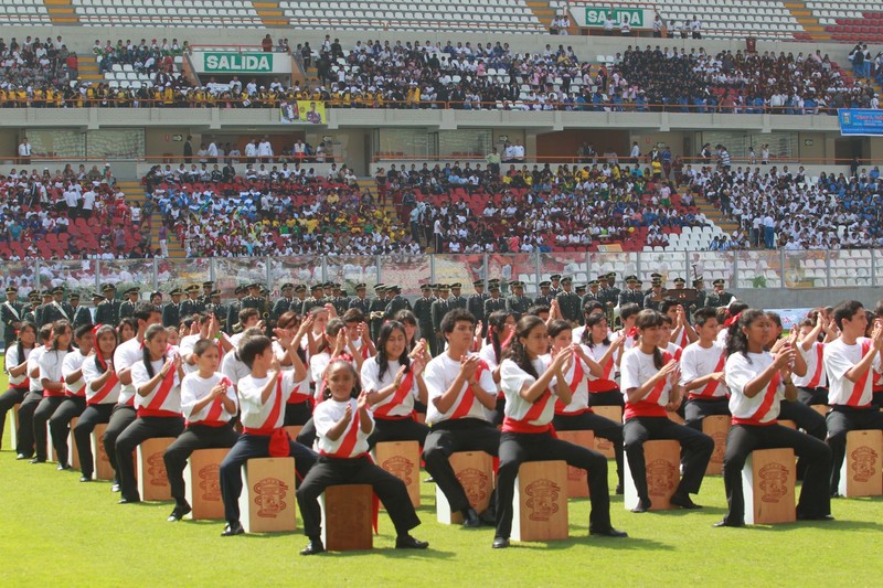 Ceremonia de inauguración de los Juegos Deportivos Escolares Nacionales 2012, en el Estadio Nacional