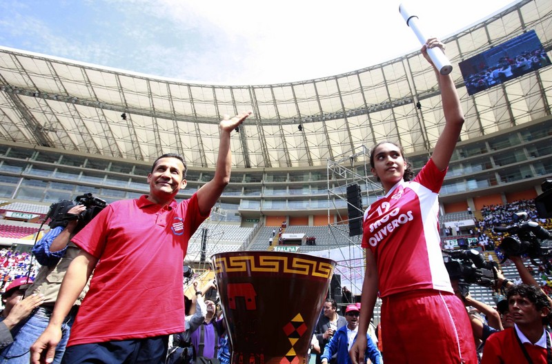 Presidente Ollanta Humala participó de los Juegos Deportivos Escolares Nacionales 2012, en el Estadio Nacional