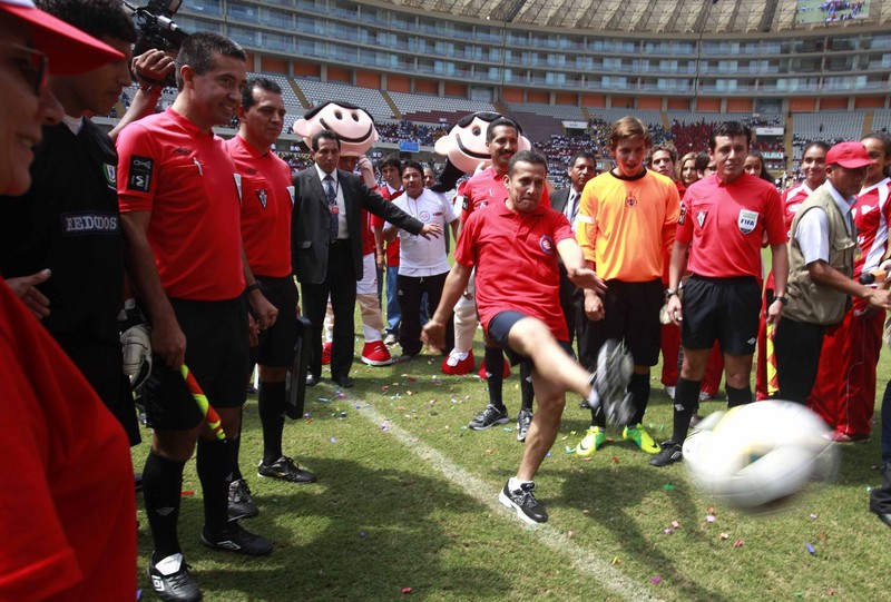 Presidente Ollanta Humala participó de los Juegos Deportivos Escolares Nacionales 2012, en el Estadio Nacional
