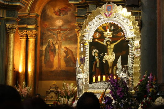 El Señor de los Milagros en la Iglesia de las Nazarenas