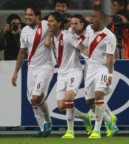 Peru vs Paraguay, un partido por la eliminitaria del Mundial Brasil 2014
