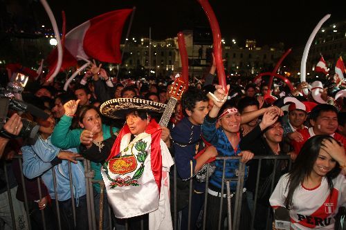 Peru vs Paraguay, un partido por la eliminitaria del Mundial Brasil 2014