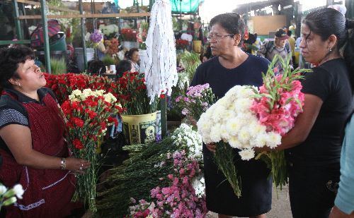 El Mercado de Flores del puente Santa Rosa en el Rímac