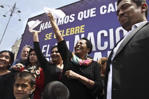 Ministra de Cultura Susana Baca en una de sus jornadas