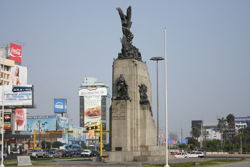 La Plaza Grau nombrada en honor del máximo héroe peruano Almirante Miguel Grau Seminario quien durante la Guerra con Chile fue comandante del Monitor Huáscar