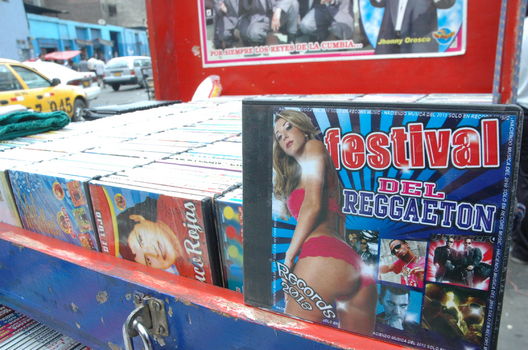 La venta de Cd piratas, una actividad al parecer lucrativa