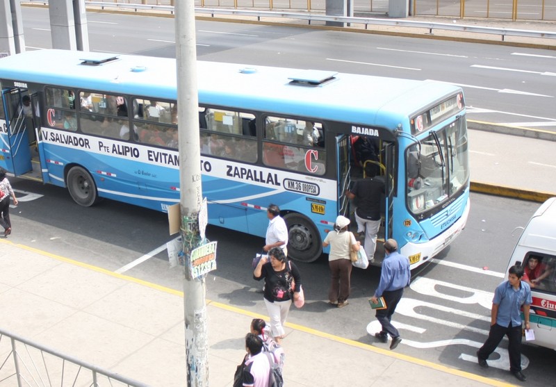El Transporte de Lima es una herramienta que te permitirá encontrar la mejor ruta para ir en bus, micro o combi a cualquier lugar de la ciudad de Lima.
